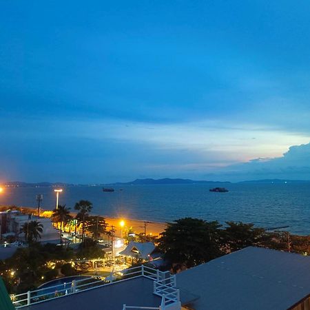 Dragon Beach Resort , Jomtien Beach Pattaya エクステリア 写真