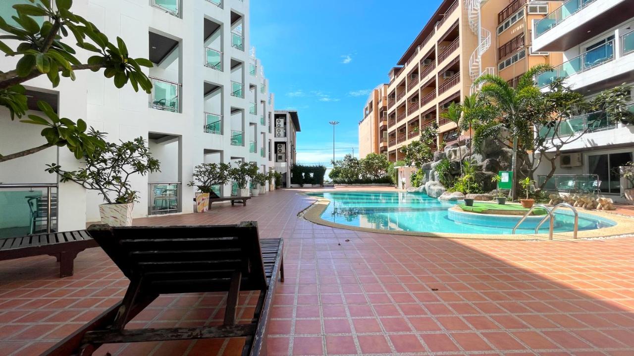 Dragon Beach Resort , Jomtien Beach Pattaya エクステリア 写真