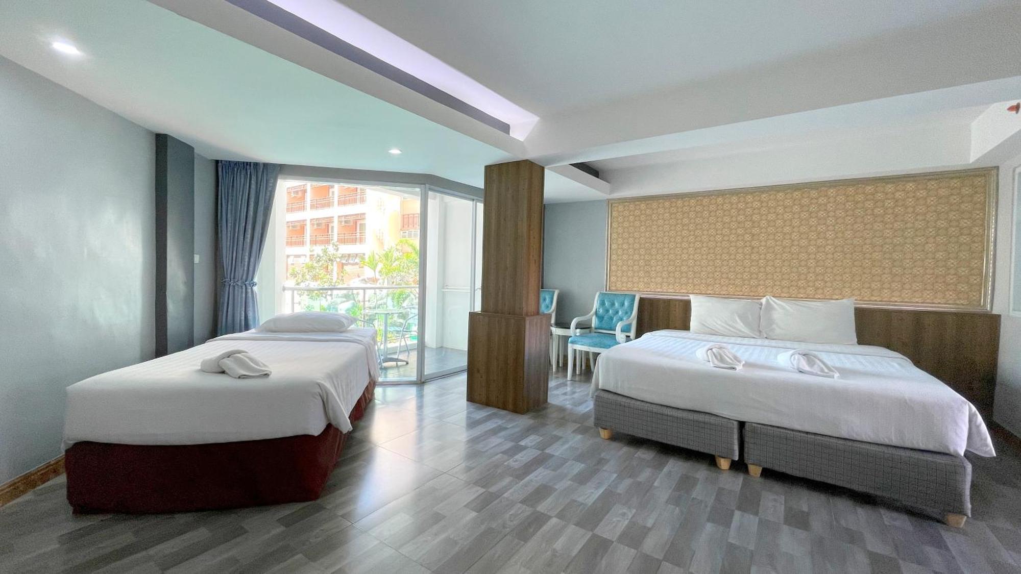 Dragon Beach Resort , Jomtien Beach Pattaya エクステリア 写真