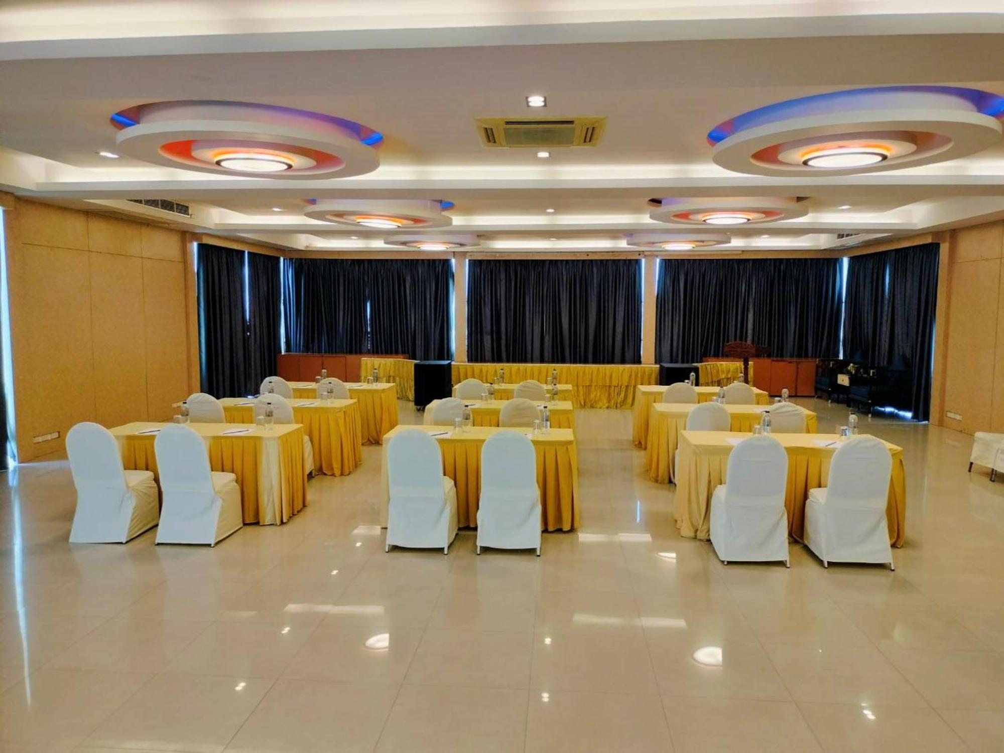 Dragon Beach Resort , Jomtien Beach Pattaya エクステリア 写真