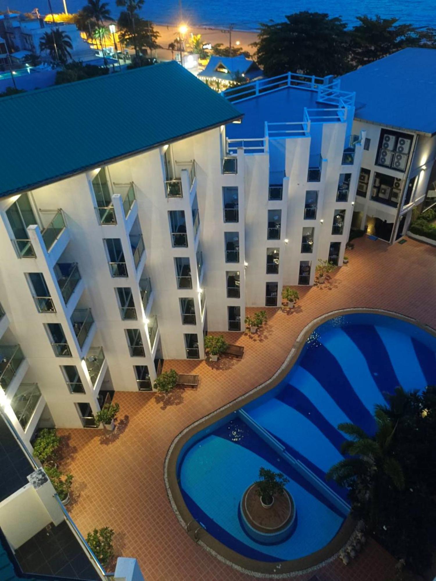 Dragon Beach Resort , Jomtien Beach Pattaya エクステリア 写真